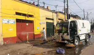 Municipalidad de la Victoria desinfectó "La Parada" para evitar contagio de Covid-19