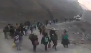 Arequipa: 120 mineros artesanales intentan regresar a Cusco tras perder sus trabajos
