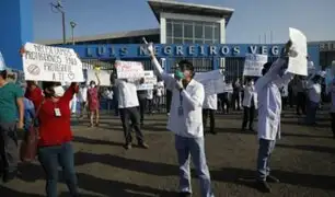 Callao: trabajadores del hospital Negreiros protestaron por falta de equipos de seguridad