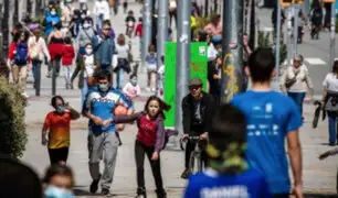 España: durante el primer día de salida de niños las personas no respetaron el distanciamiento