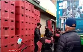 Huancayo: incautan más de 300 cajas de cerveza que impedían el tránsito de peatones