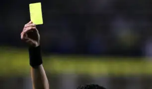 FIFA podría aplicar tarjeta amarilla a jugadores que escupan en la cancha