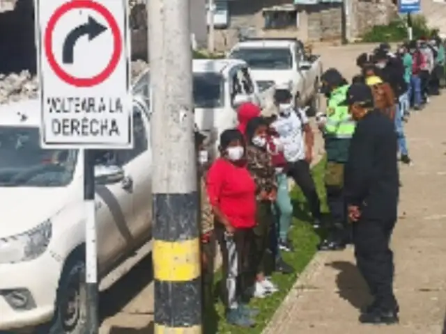 Intervienen tres camiones con 30 personas escondidas que viajaban a Cusco