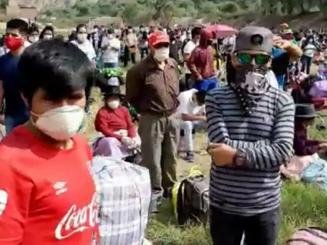 Huancavelica: impiden el ingreso de buses que transportan a pobladores varados