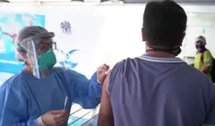 Trujillo: trabajadores de limpieza son inmunizados contra el neumococo