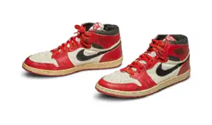 Fanático pagó 560 mil dólares por zapatillas de Michael Jordan
