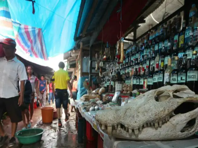 Iquitos: destruyen puestos de venta en mercado de Belén
