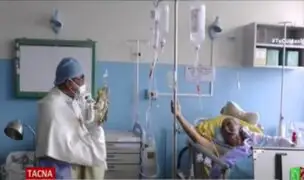 Tacna: Obispo y sacerdote visitan enfermos y trabajadores de hospitales