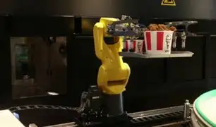 KFC de Rusia automatiza atención con brazo robótico