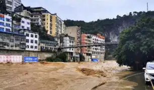 China: torrenciales lluvias dejan bajo el agua al menos 10 provincias