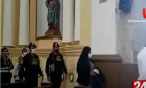 Huancayo: Párroco intenta realizar boda pero es sorprendido por la policía