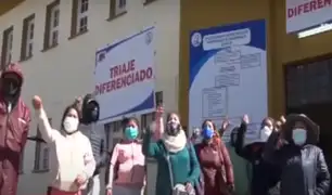 Huancayo: familiares de pacientes con coronavirus denuncian que no hay camas para hospitalización