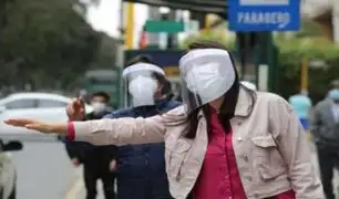 Distribuirán protectores faciales gratis en los paraderos, según anunció el ministro de Salud