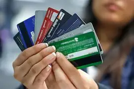 SBS: Bancos deberán ofrecer tarjetas de crédito sin cobro por membresía