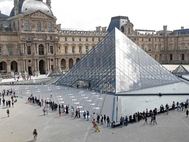 Tras levantarse confinamiento Museo del Louvre abrió sus puertas