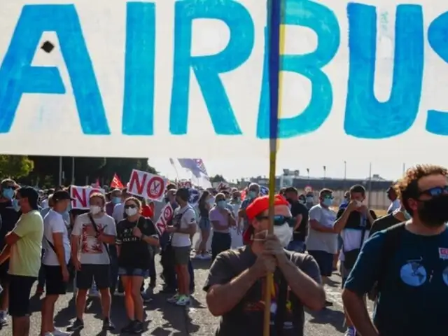 España: alrededor de 2 mil trabajadores de Airbus protestaron por despidos masivos