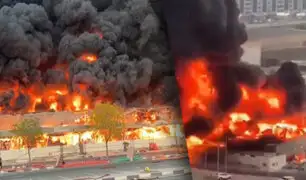 Emiratos Árabes: se registra dantesco incendio en un centro comercial