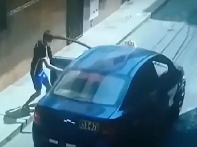 Carabayllo: arrastran a taxista que intentó evitar el robo de su auto