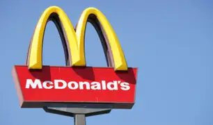 McDonald's pagaría millonaria multa por negar agua para beber y usar baños a personal