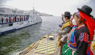 Covid-19: buque navega lago Titicaca llevando pruebas de descarte y atención médica