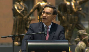 Presidente Vizcarra participa en ceremonia por el día de las Fuerzas Armadas
