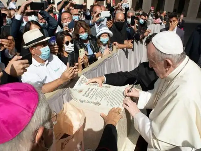 Papa Francisco volvió a reencontrarse con feligreses