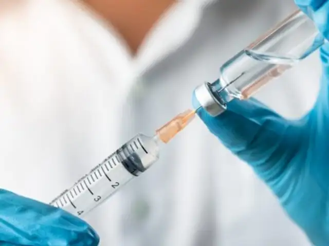Laboratorios privados no comercializarán las vacunas contra la COVID-19 en el 2021, informó el Minsa