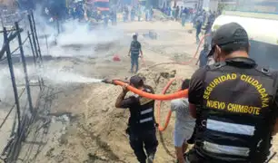 Nuevo Chimbote: incendio redujo a cenizas siete viviendas en un asentamiento humano