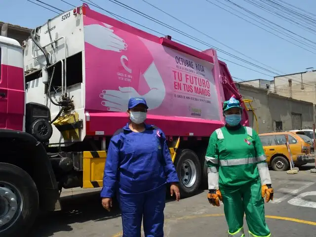Camión de limpieza pública se tiñe de rosa en favor de la lucha contra el cáncer de mama