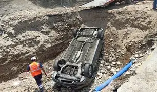 Costa Verde: vehículo cayó en una obra cerca de acantilado