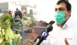 Ambulantes invaden exteriores de “Tierra Prometida” en Santa Anita