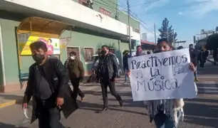 Juliaca: decenas de músicos y artistas marchan exigiendo la reactivación de su sector