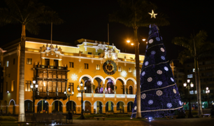 Alcalde Jorge Muñoz participó del encendido de luces navideñas en Plaza de Armas