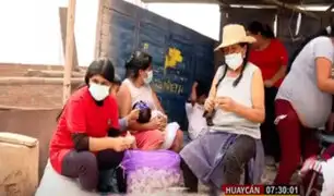 Huaycán: madres pelan ajos para sacar adelante a su familia