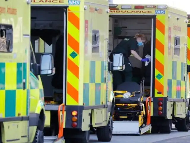 Inglaterra: reactivan hospital de campaña para pacientes con COVID-19 tras aumento de casos