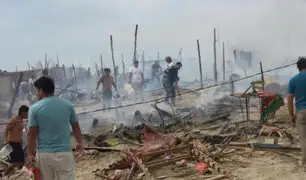 Voraz incendio arrasó doce viviendas de un asentamiento humano de Nuevo Chimbote
