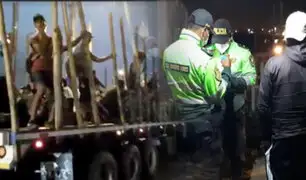 PNP interviene camión que transportaba a más de 30 extranjeros ilegales en Tumbes