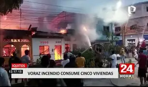 Cortocircuito causa incendio que consume cinco viviendas en Iquitos