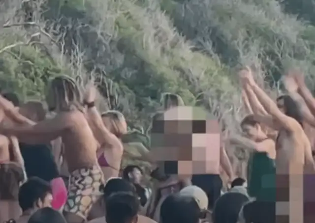 Hawái: cierran playa tras fiesta nudista donde no utilizaron mascarilla
