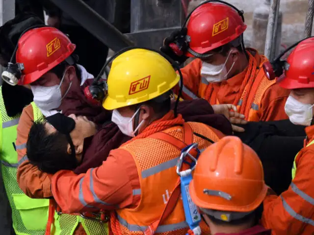 China: rescatan a 11 de 22 mineros atrapados durante dos semanas
