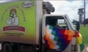 Bolivia: transportan vacunas anticovid en camión de pollos congelados