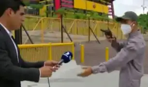 Asaltan con pistola en mano a reporteros deportivos durante transmisión en vivo