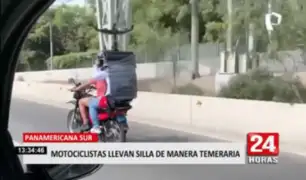 Panamericana Sur: motociclistas llevan silla de manera temeraria