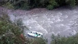 Puno: 10 heridos y 2 desaparecidos tras caída de combi al río Tambopata