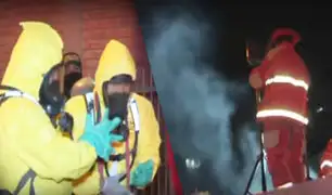 SJL: Voraz incendio arrasa almacén de ácidos en Campoy