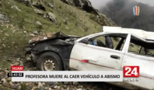 Profesora muere al caer vehículo a abismo en Huari