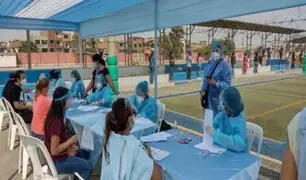 Inició vacunación a miembros del Colegio de Psicólogos del Perú