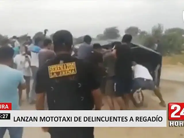 Vecinos molestos lanzan mototaxi de ladrones a un canal de regadío