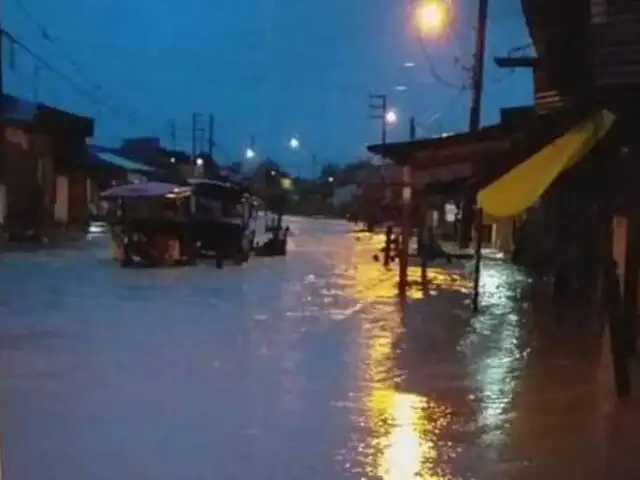 Iquitos: calles y viviendas inundadas tras torrencial lluvia con fuertes vientos