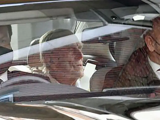 Reino Unido: esposo de la reina Isabel deja hospital tras un mes de internamiento